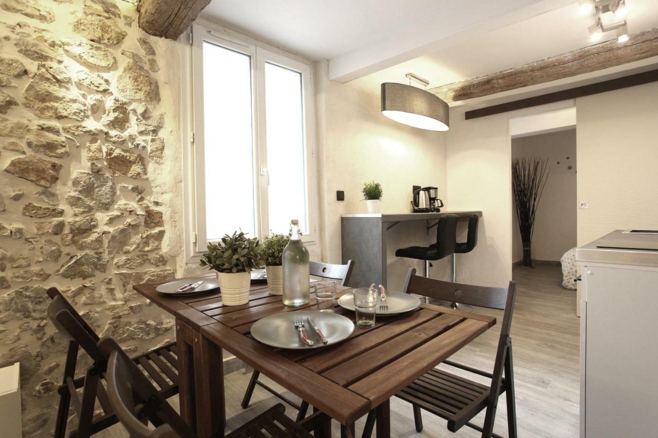 GregBnb-com - T2 Ancien et moderne - PARKING INCLUS - 15min Gare Toulon Extérieur photo