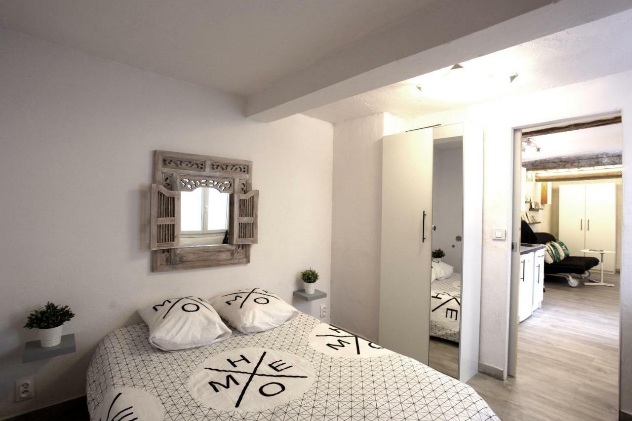 GregBnb-com - T2 Ancien et moderne - PARKING INCLUS - 15min Gare Toulon Extérieur photo
