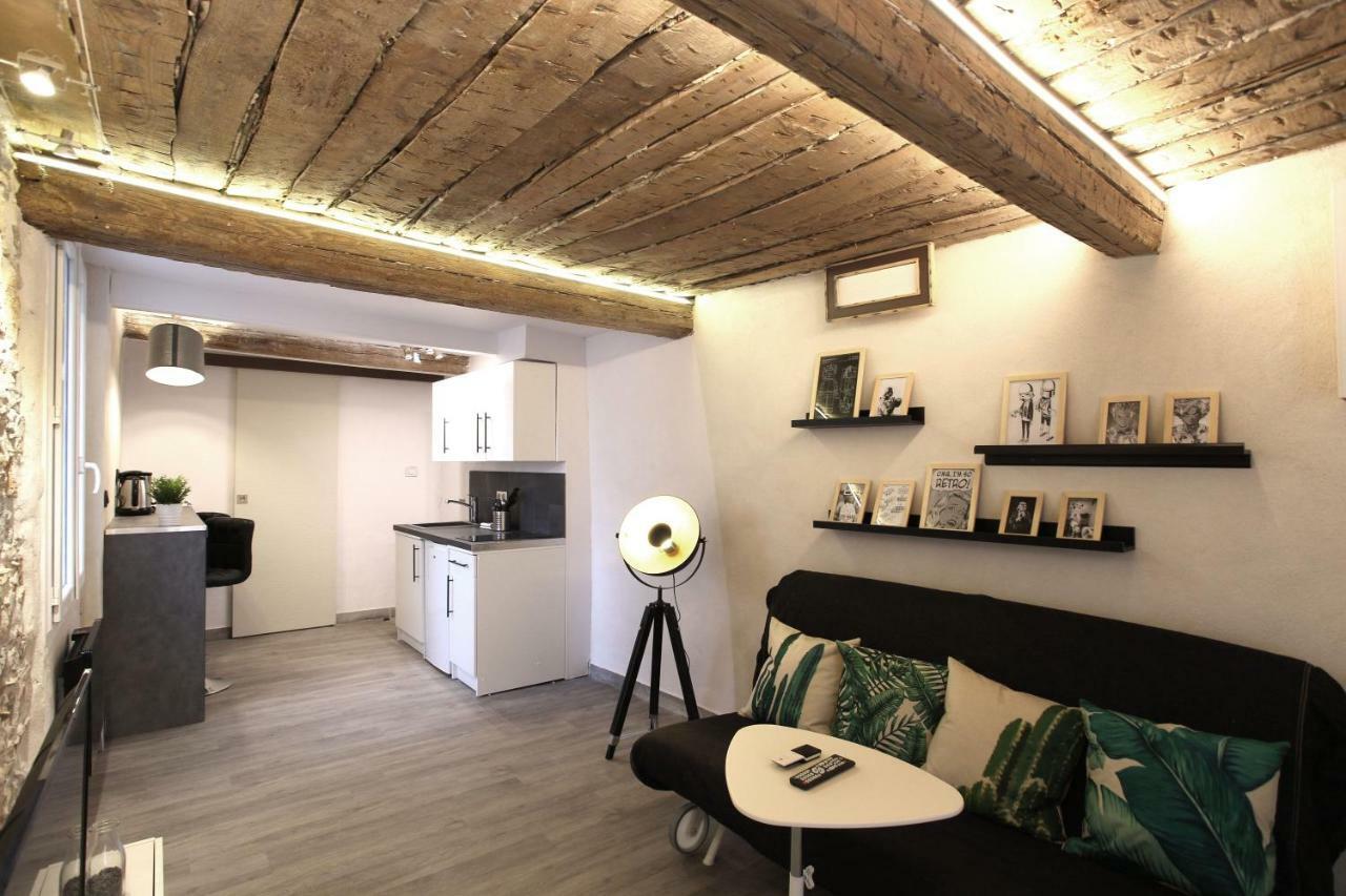 GregBnb-com - T2 Ancien et moderne - PARKING INCLUS - 15min Gare Toulon Extérieur photo