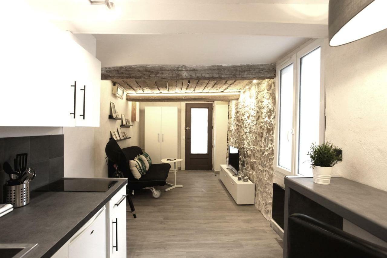GregBnb-com - T2 Ancien et moderne - PARKING INCLUS - 15min Gare Toulon Extérieur photo