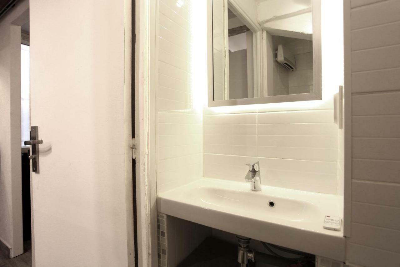 GregBnb-com - T2 Ancien et moderne - PARKING INCLUS - 15min Gare Toulon Extérieur photo